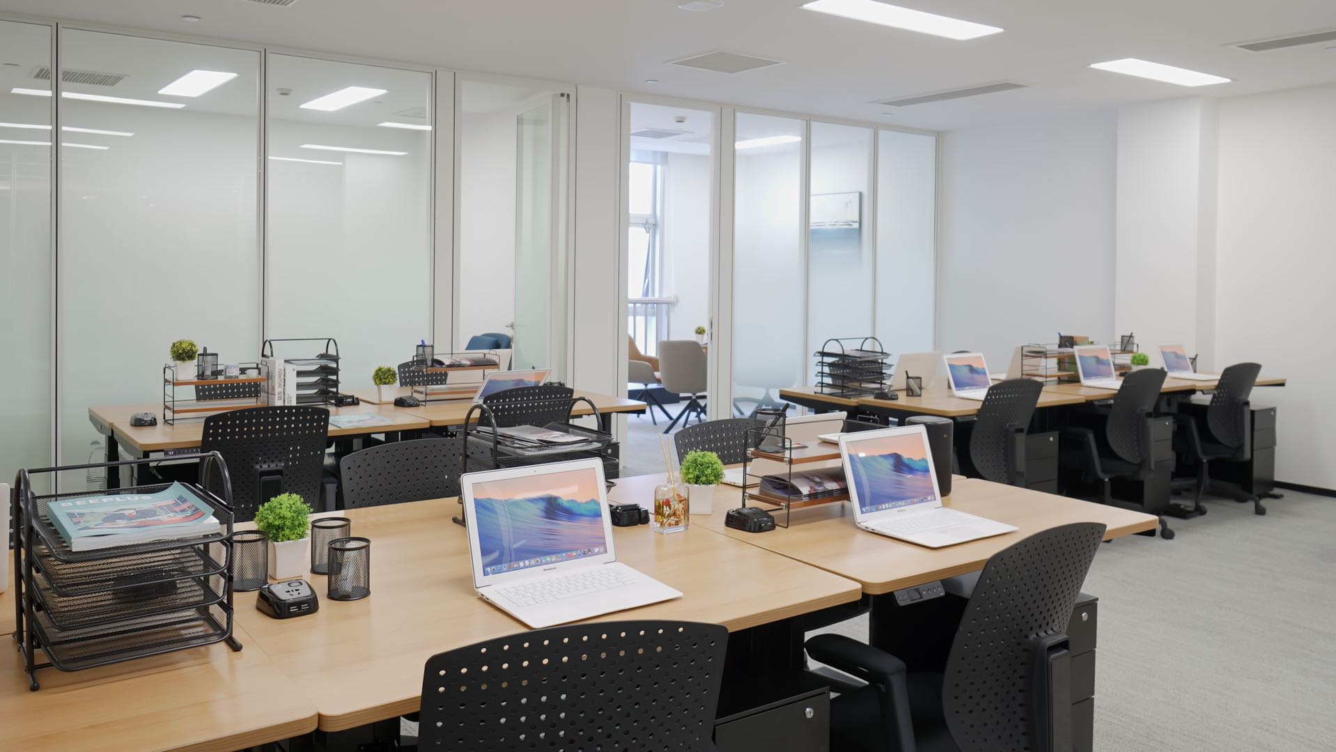 共享办公的成本：为创业者和自由职业者解析会员模式