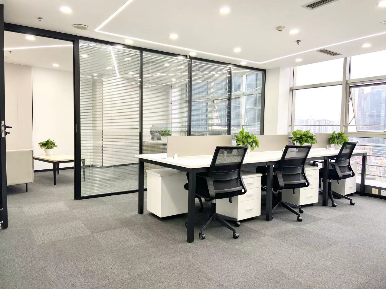 武侯共享办公｜8号线地铁上盖 华西医疗城旁