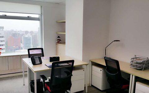 长宁区4人共享办公室｜娄山关路地铁口 精装交付