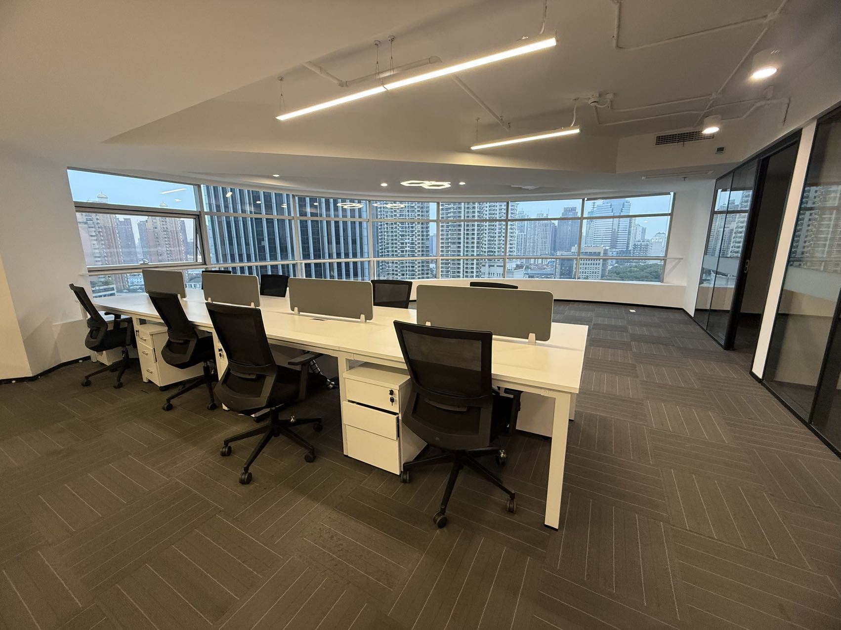 太原兴起“共享办公室热”，青年创业成本直降50%