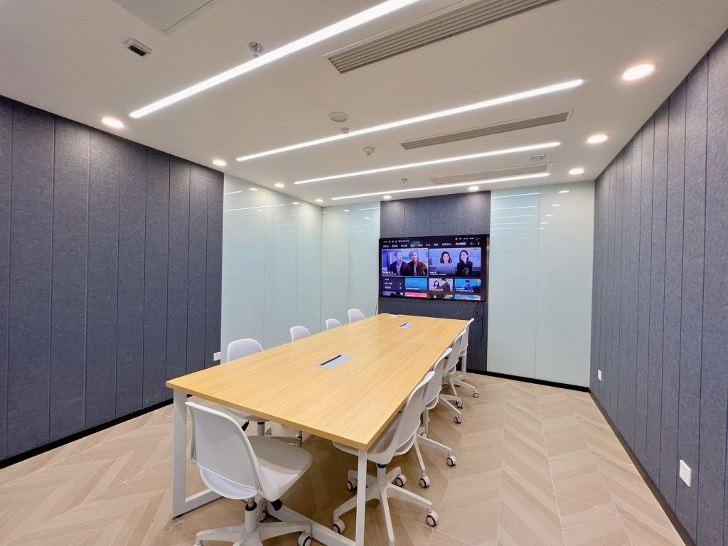 上海双地铁交汇口精装共享办公空间 | 人均1200元/月起 | 租工位送注册地址
