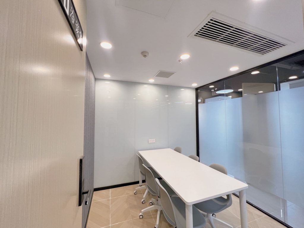 上海双地铁交汇口精装共享办公空间 | 人均1200元/月起 | 租工位送注册地址