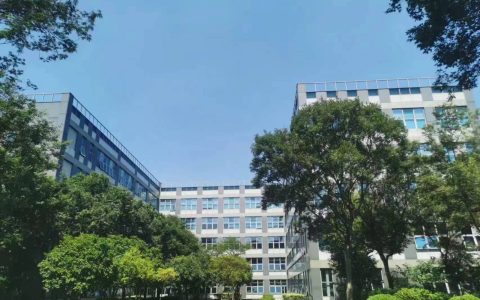【张江高科地铁500米】苏河汇青奢空间 | 40㎡南向阳光房 | 6工位精创基地 | 7500全包税