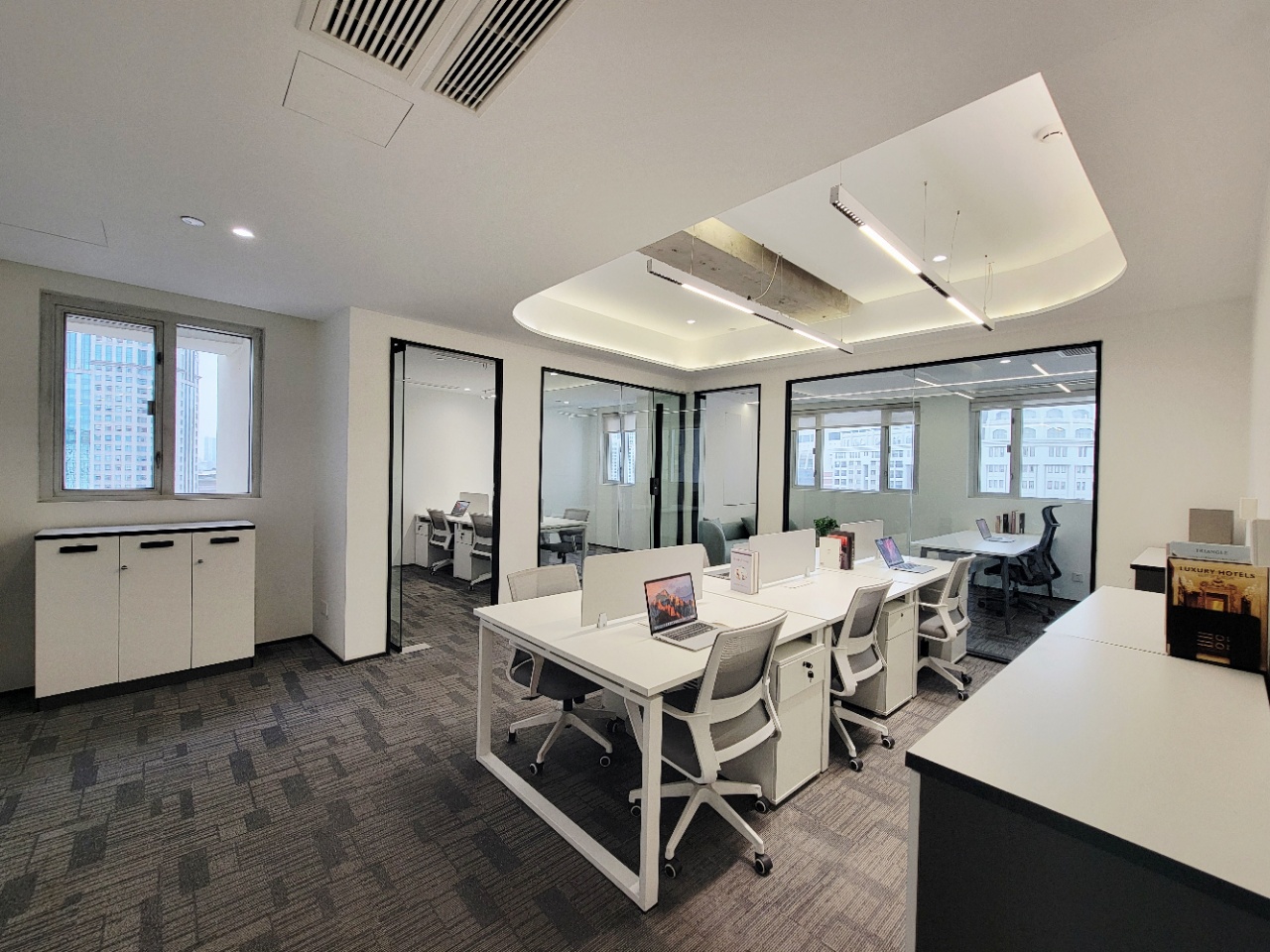 德必上海书城WE」核心户型推荐 | 1808室105.9㎡ 24小时独立空调