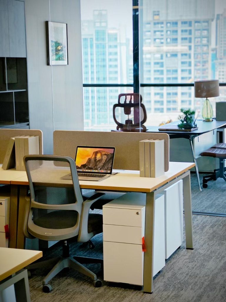 普陀环球港A座精装办公间 | 6工位拎包入驻·含网络物业